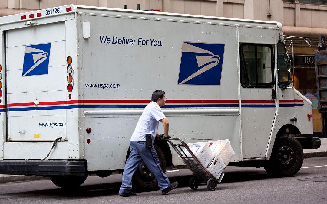 Para aprender: El correo postal de Estados Unidos «ficha» a un ex-Fedex como director